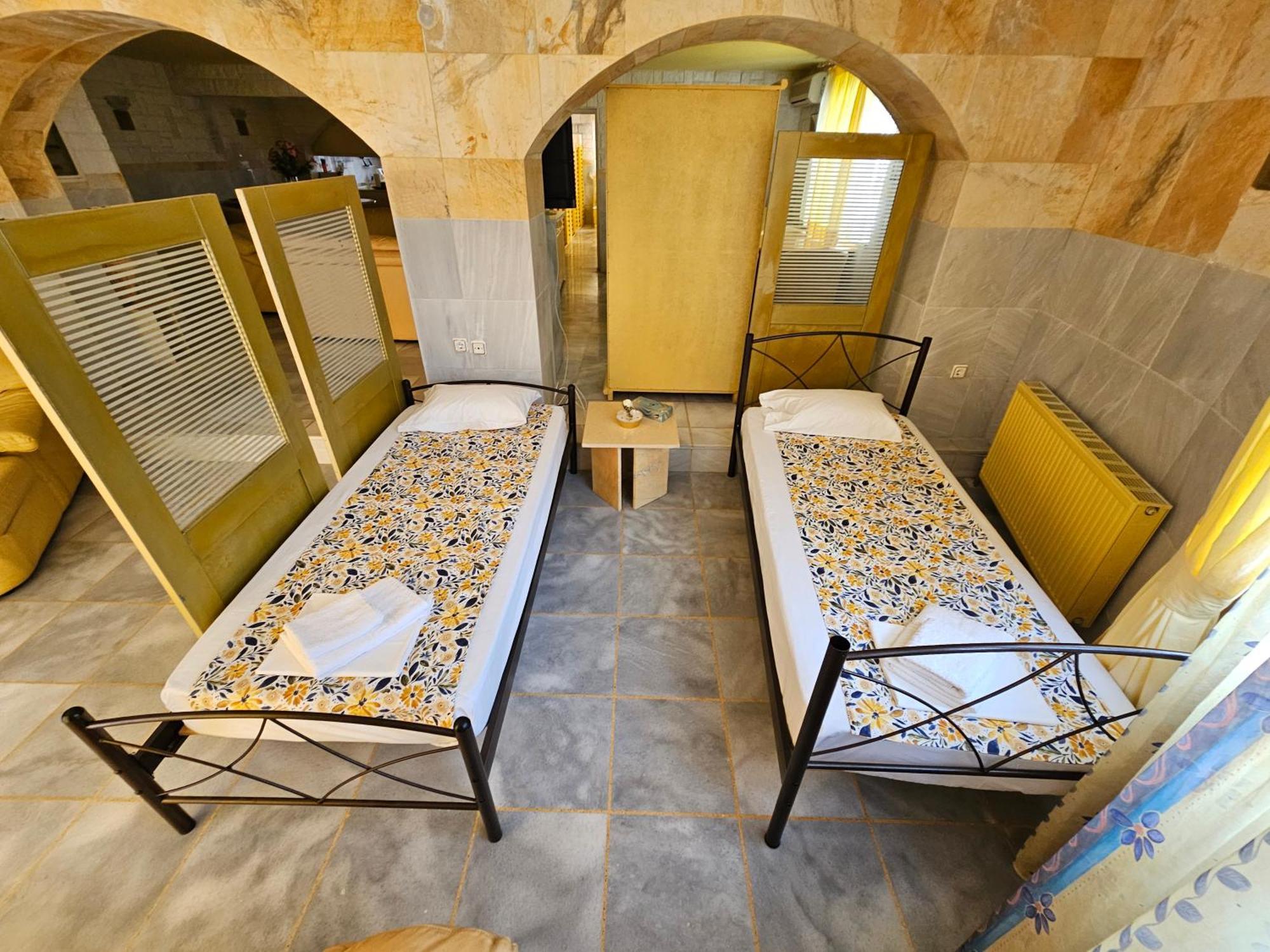 Paco'S Resort Holiday Flats ガイオス エクステリア 写真